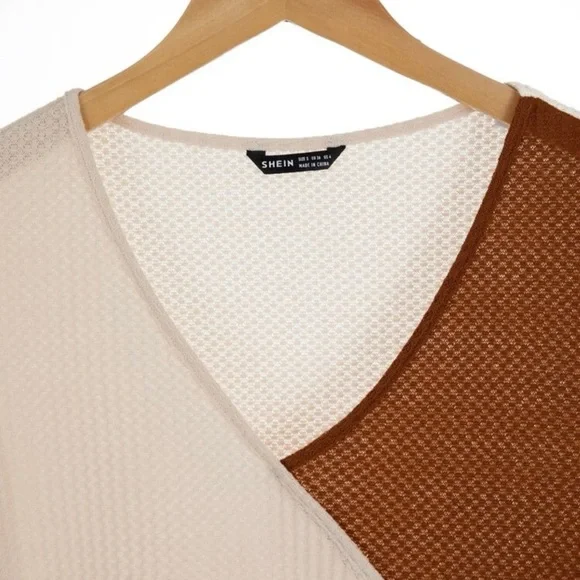 Colorblock V-Neck Long Sleeve Waffle Tee Women’s Size Medium - Picture 3 of 4